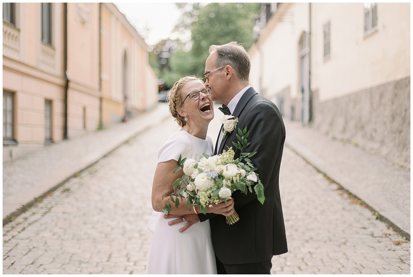 Bröllopsporträtt vid Villa Anna i Uppsala