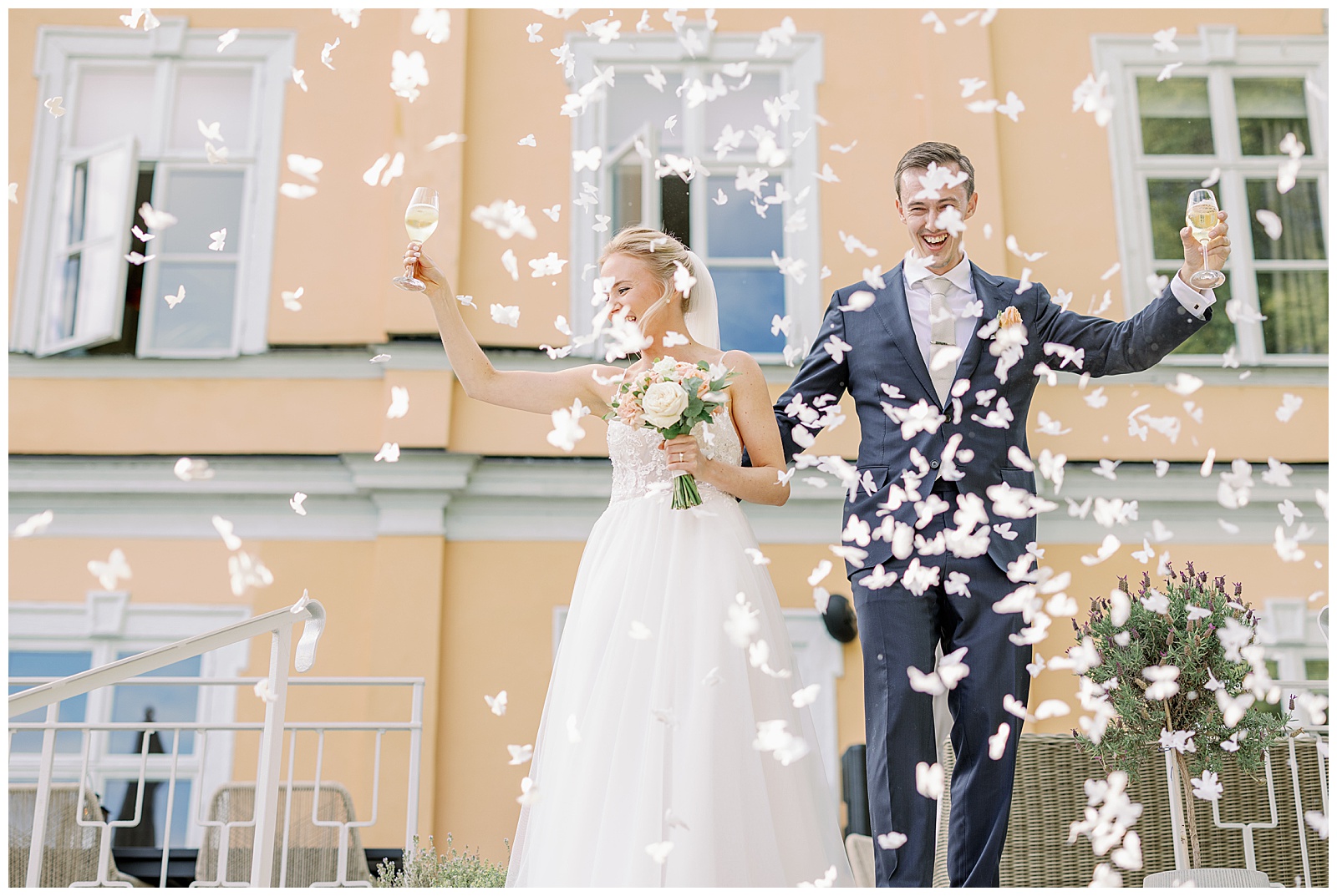 Gratulationer på bröllop på Thorersta herrgård